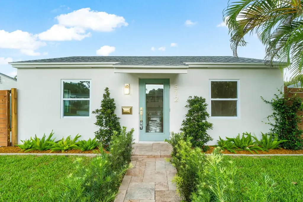 512 49th Street West Palm Beach FL 33407