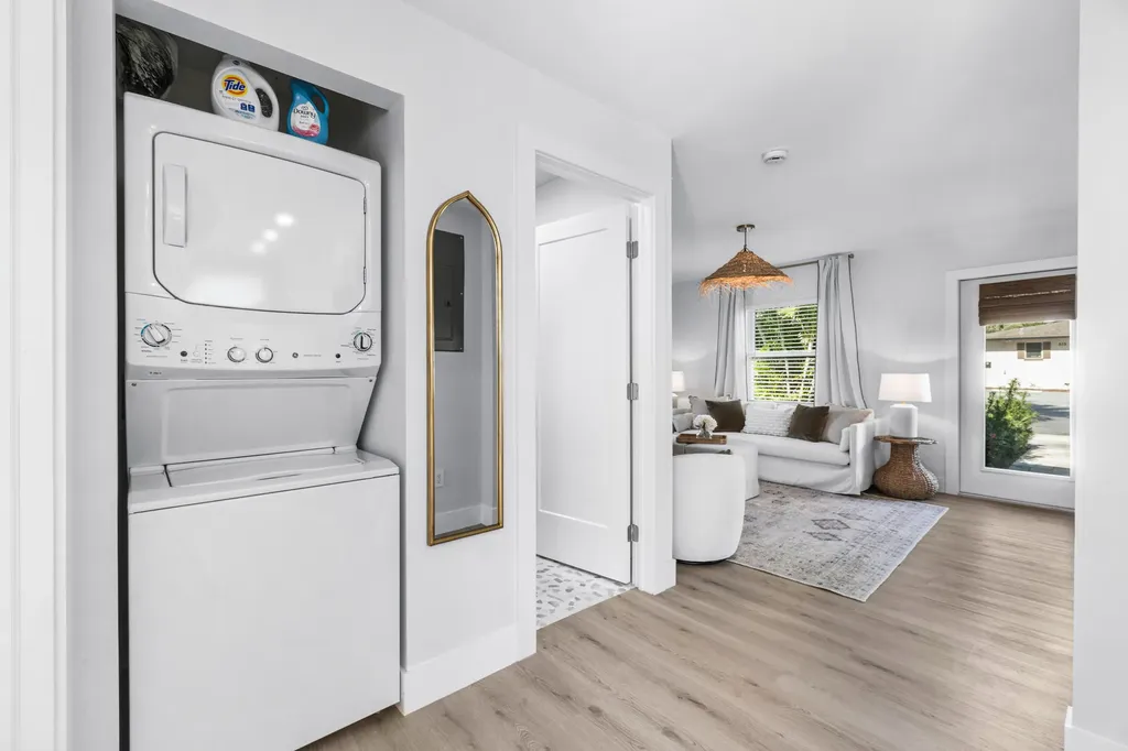 512 49th Street West Palm Beach FL 33407