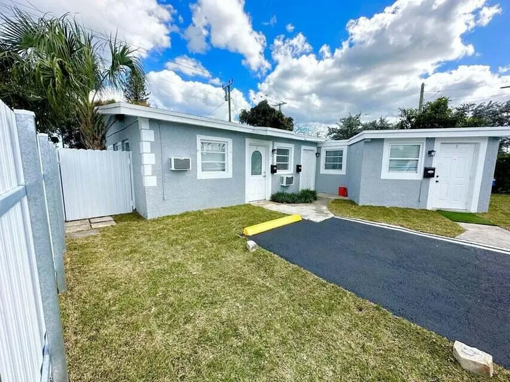 3670 NE 15th Avenue Pompano Beach FL 33064