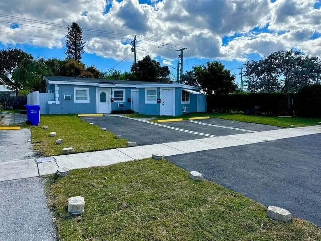 3670 NE 15th Avenue Pompano Beach FL 33064