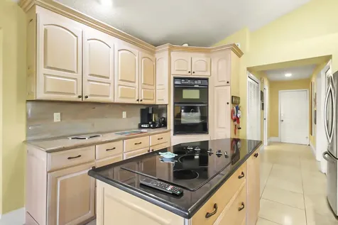 10691 SE Jupiter Narrows Drive Hobe Sound FL 33455
