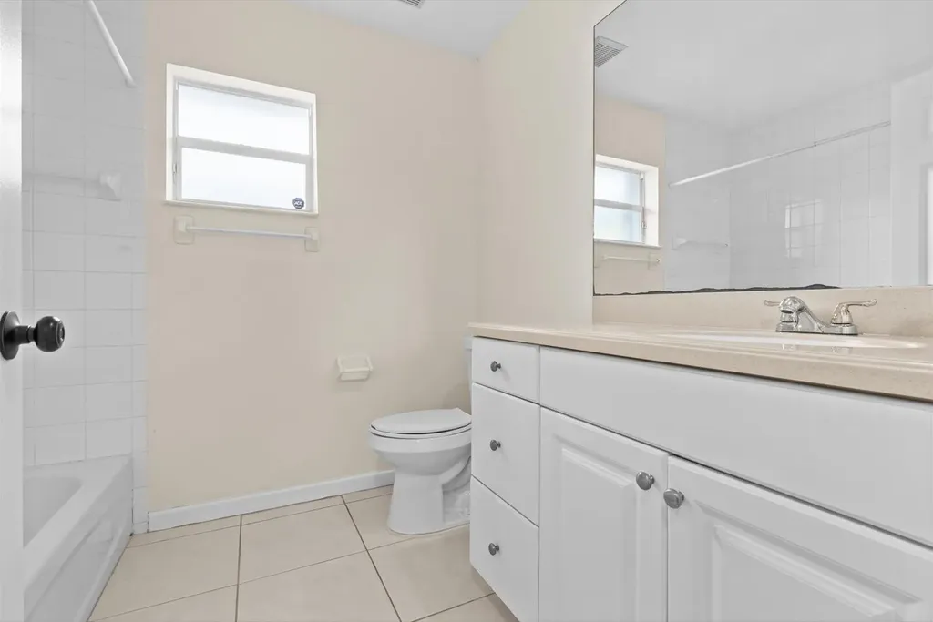 981 SW Mccracken Avenue Port St Lucie FL 34953