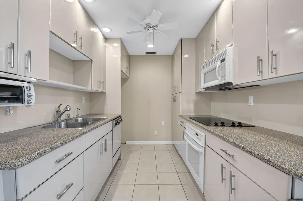 900 Greensward Lane Delray Beach FL 33445