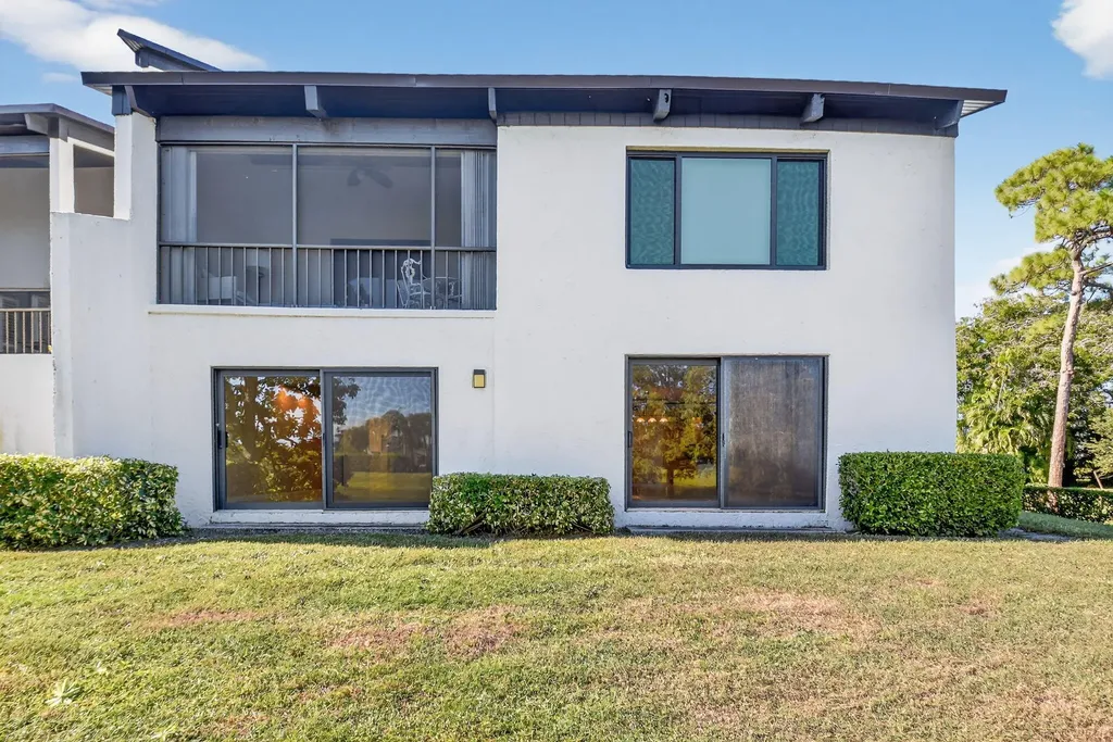 900 Greensward Lane Delray Beach FL 33445