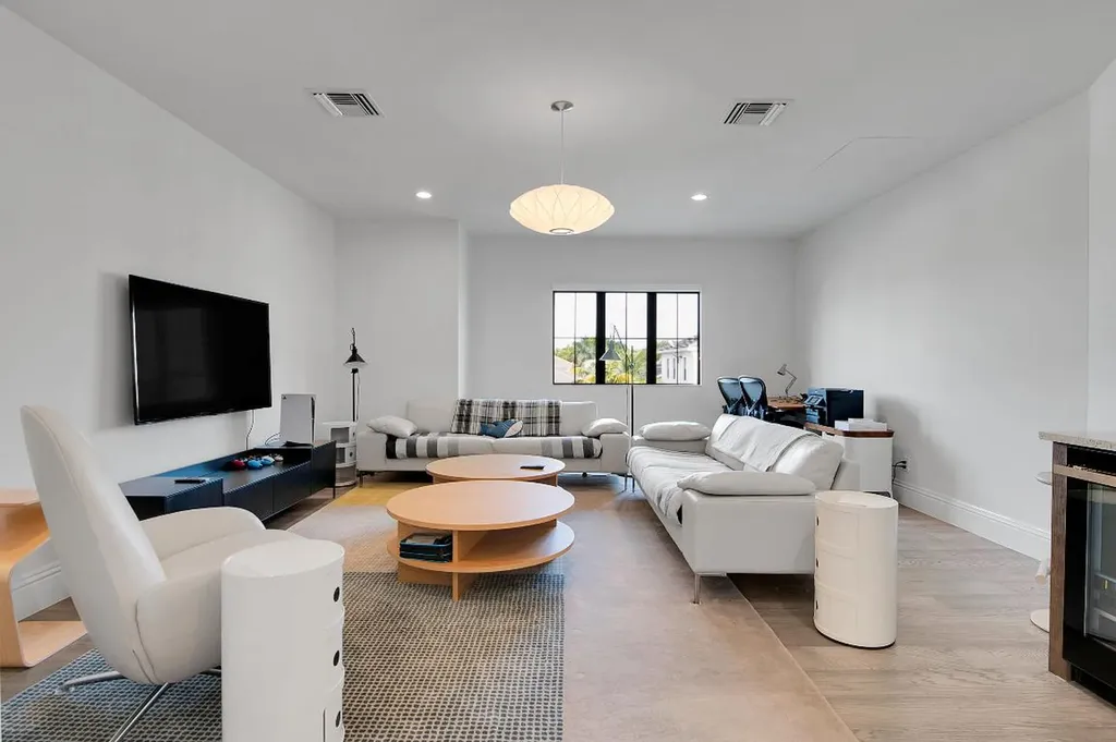 7480 NW 26th Way Boca Raton FL 33496