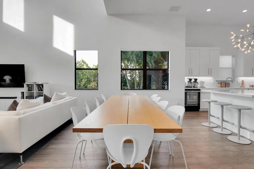 7480 NW 26th Way Boca Raton FL 33496