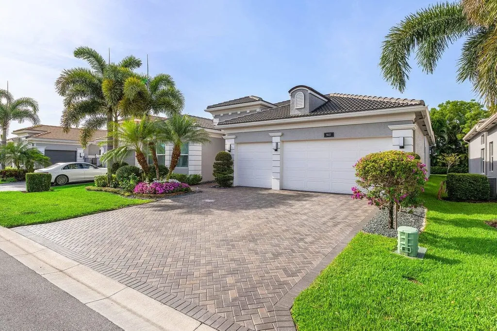 9037 Golden Mountain Circle Boynton Beach FL 33473