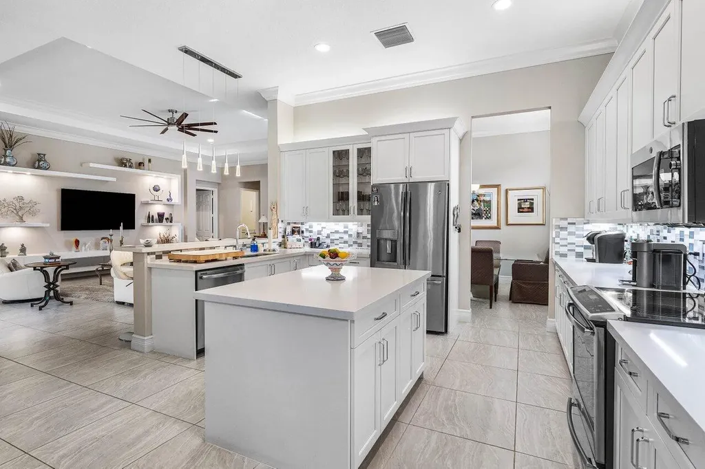 9037 Golden Mountain Circle Boynton Beach FL 33473
