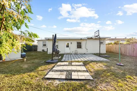 430 W 25th Street Riviera Beach FL 33404