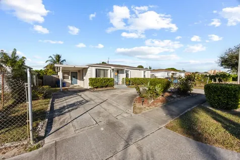430 W 25th Street Riviera Beach FL 33404
