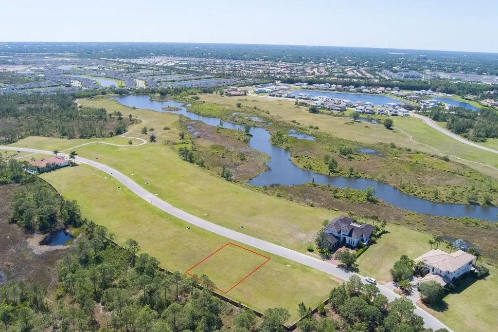 137 SE Tramonto Street Port St Lucie FL 34984
