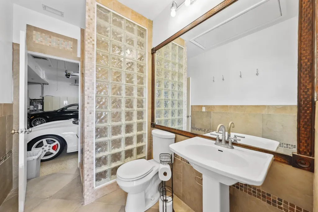 125 Marlin Drive Ocean Ridge FL 33435