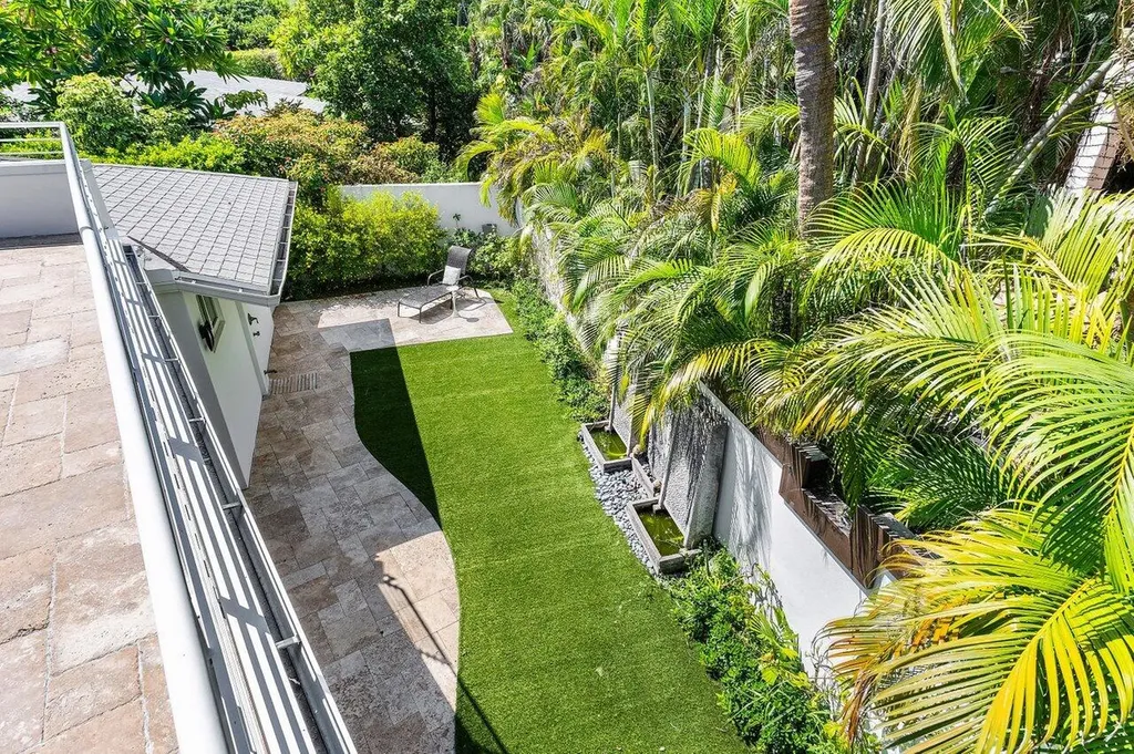 6130 Ridge Lane Ocean Ridge FL 33435