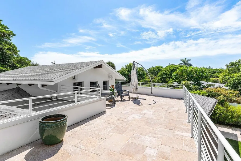 6130 Ridge Lane Ocean Ridge FL 33435