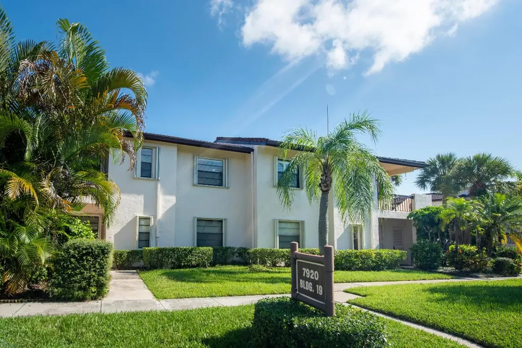 7920 Eastlake Drive Boca Raton FL 33433