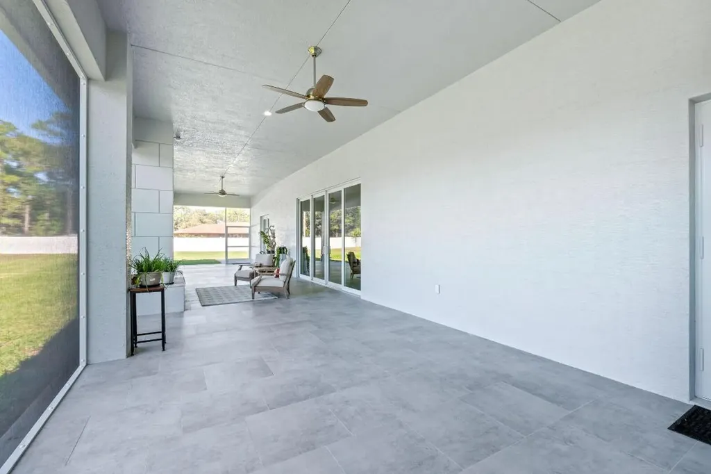 8425 Apache Boulevard The Acreage FL 33470