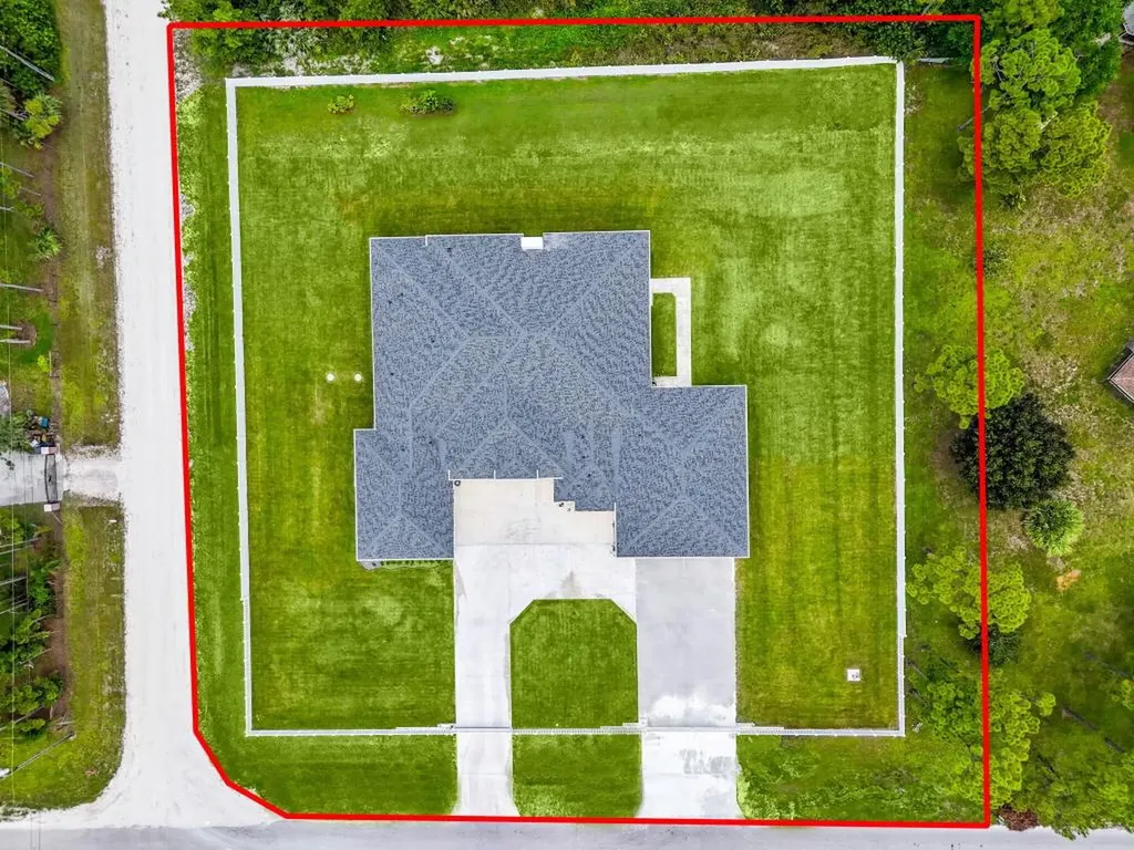 8425 Apache Boulevard The Acreage FL 33470
