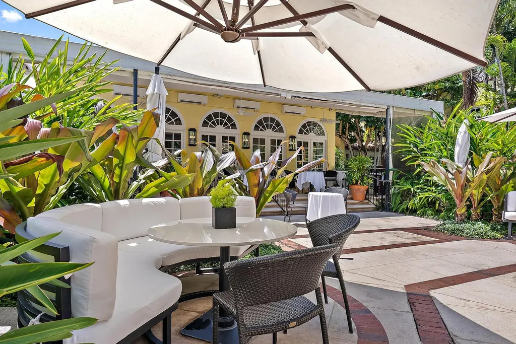 301 Australian Avenue Palm Beach FL 33480