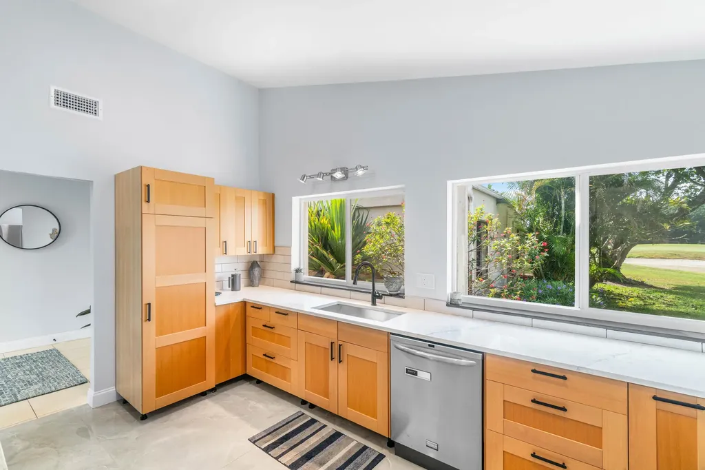 5695 Ainsley Court Boynton Beach FL 33437