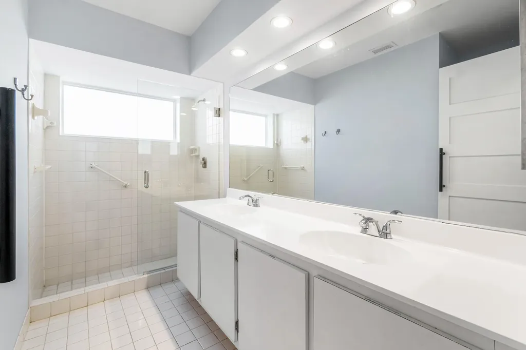 5695 Ainsley Court Boynton Beach FL 33437