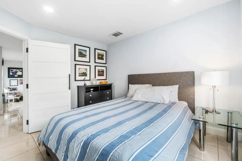 5695 Ainsley Court Boynton Beach FL 33437