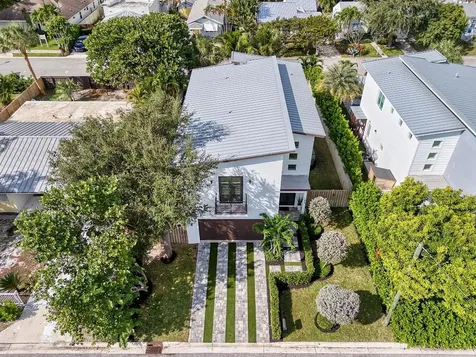 1517 N Lakeside Drive Lake Worth Beach FL 33460