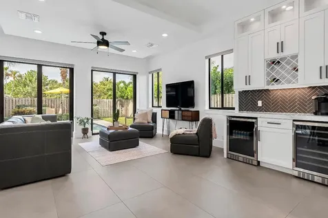 1517 N Lakeside Drive Lake Worth Beach FL 33460