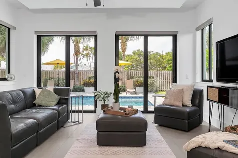 1517 N Lakeside Drive Lake Worth Beach FL 33460