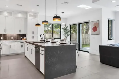 1517 N Lakeside Drive Lake Worth Beach FL 33460