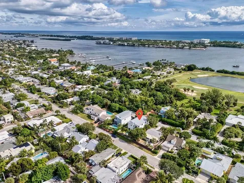 1517 N Lakeside Drive Lake Worth Beach FL 33460
