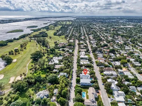 1517 N Lakeside Drive Lake Worth Beach FL 33460