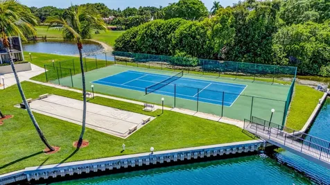 11811 Avenue Of The Pga Palm Beach Gardens FL 33418