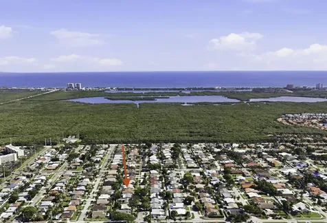 309 SE 4th Street Dania Beach FL 33004
