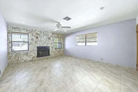 309 SE 4th Street Dania Beach FL 33004