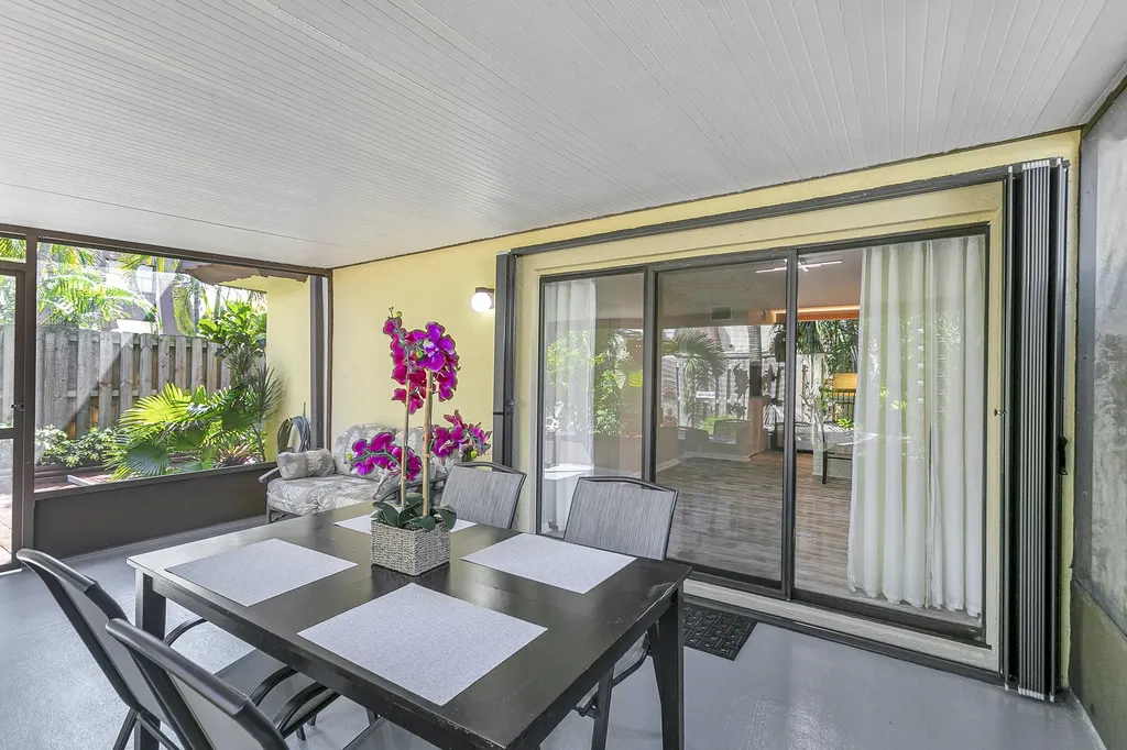 3530 E Gardens East Drive E Palm Beach Gardens FL 33410