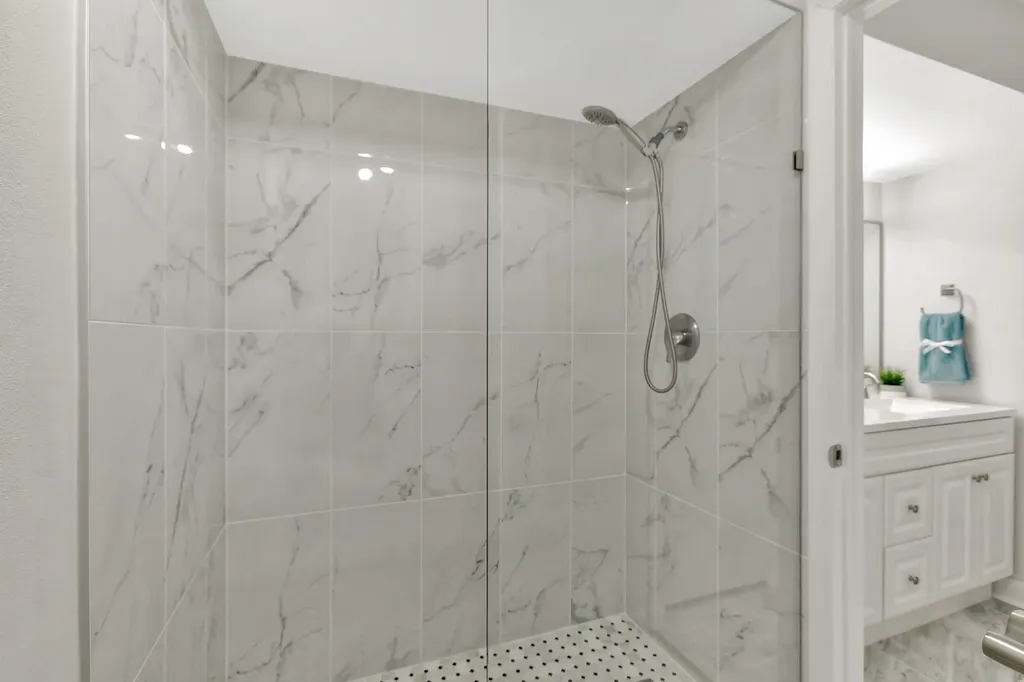 3530 E Gardens East Drive E Palm Beach Gardens FL 33410