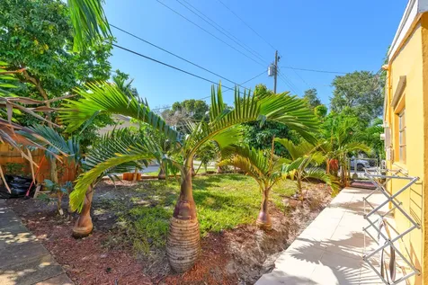 7050 Raleigh Street Hollywood FL 33024