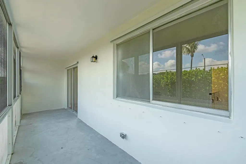 2647 Garden Drive Lake Worth FL 33461