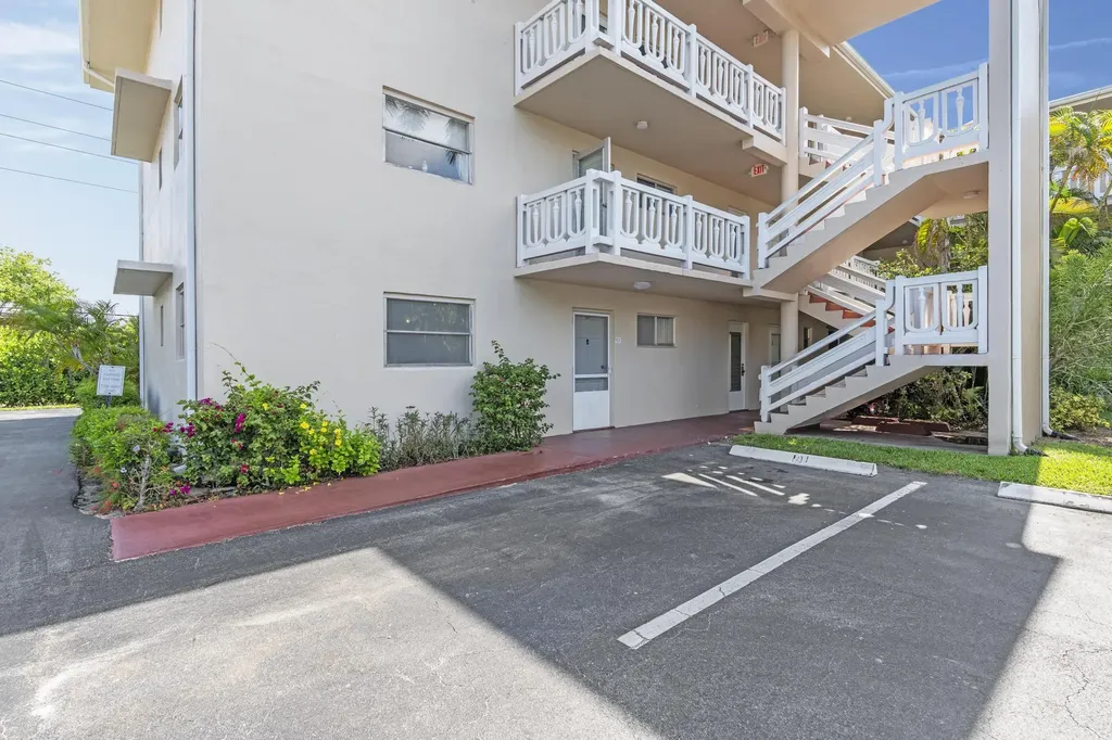 2647 Garden Drive Lake Worth FL 33461