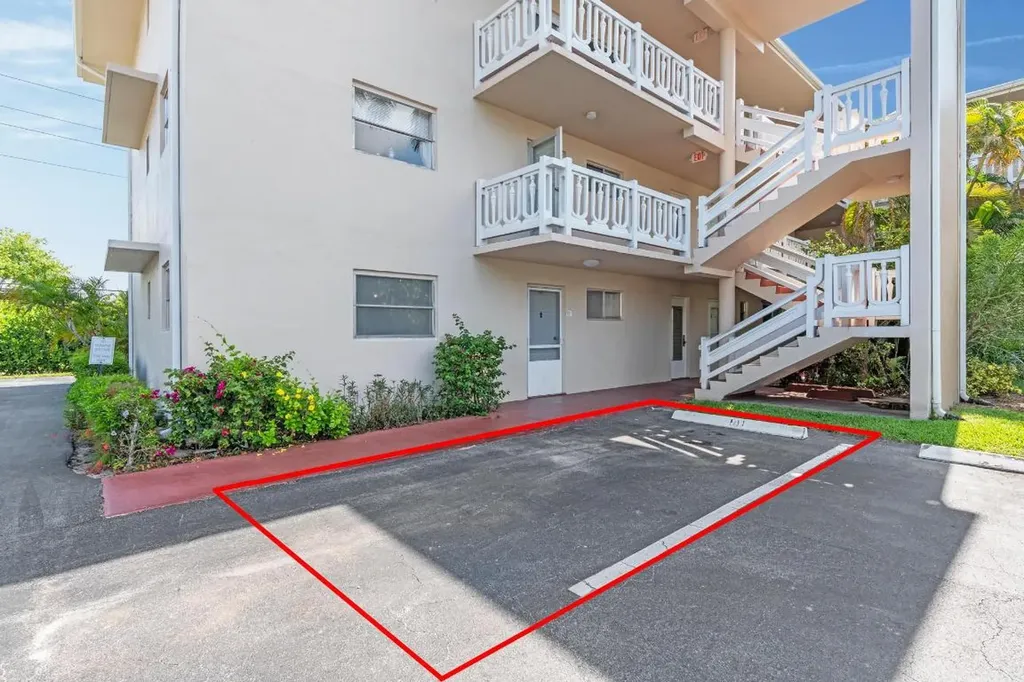 2647 Garden Drive Lake Worth FL 33461