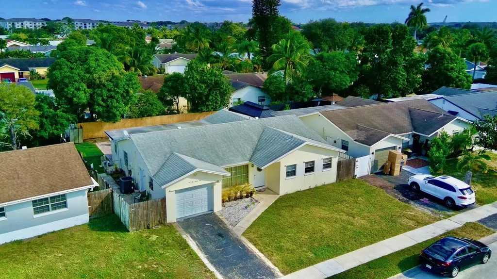 22710 SW 65th Circle Boca Raton FL 33428