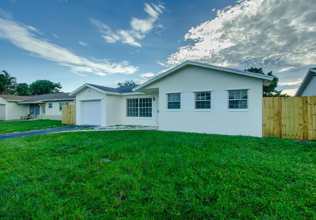 22710 SW 65th Circle Boca Raton FL 33428
