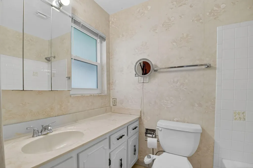 634 Hummingbird Lane Delray Beach FL 33445