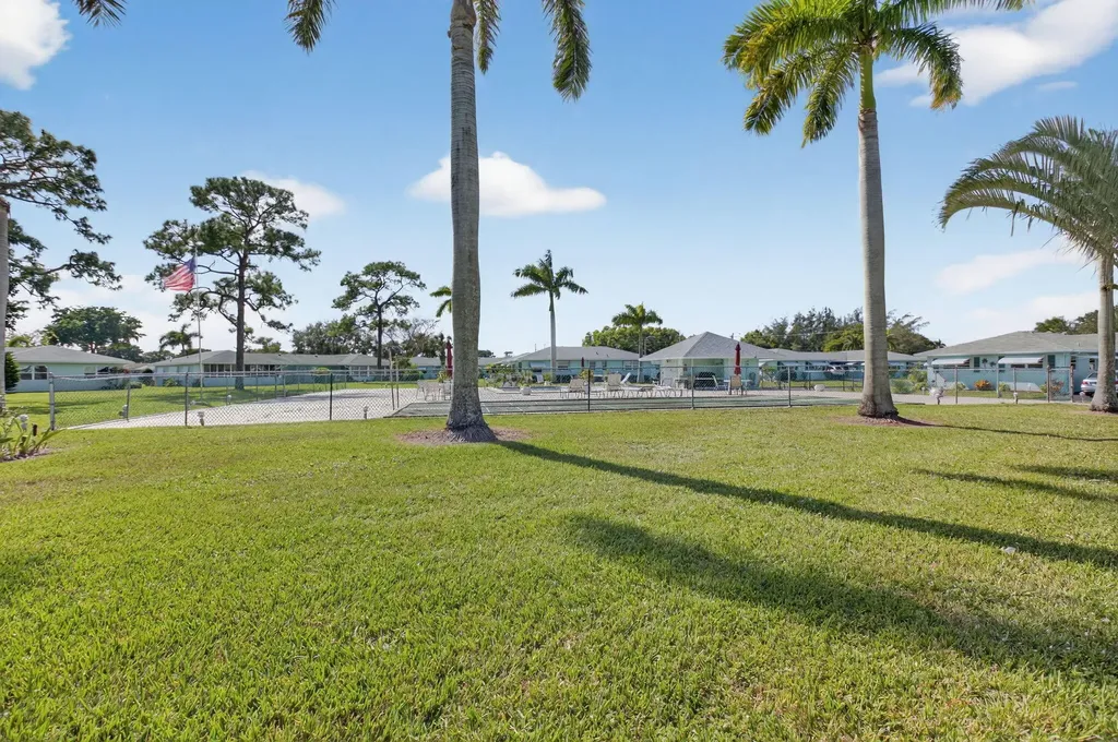 634 Hummingbird Lane Delray Beach FL 33445