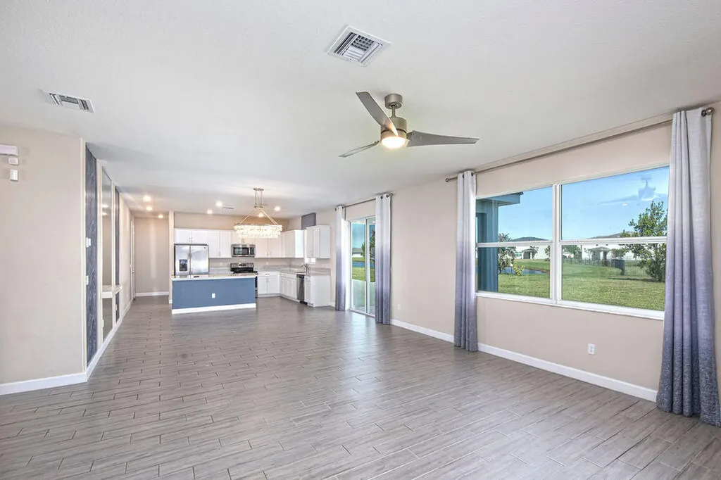 12623 NW Copper Creek Drive Port St Lucie FL 34987