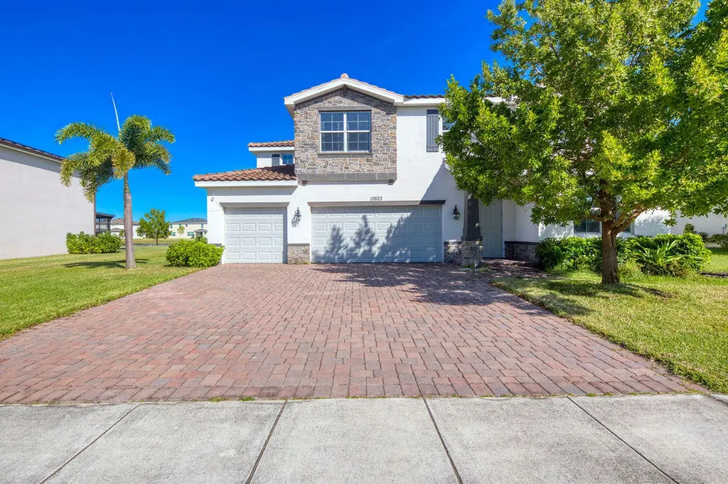 12623 NW Copper Creek Drive Port St Lucie FL 34987