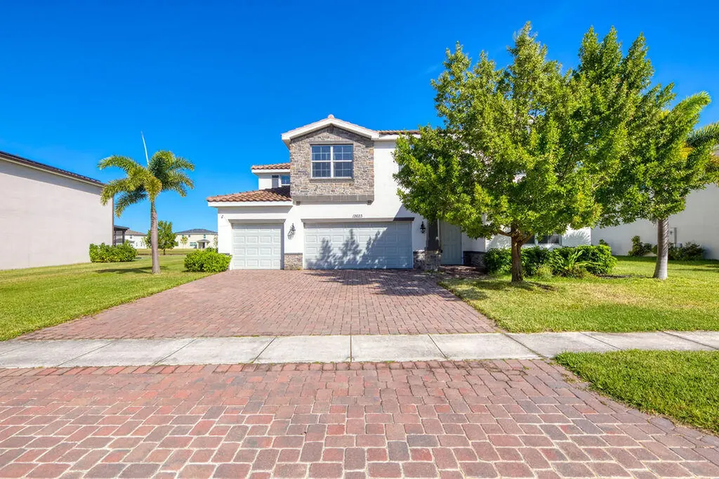12623 NW Copper Creek Drive Port St Lucie FL 34987