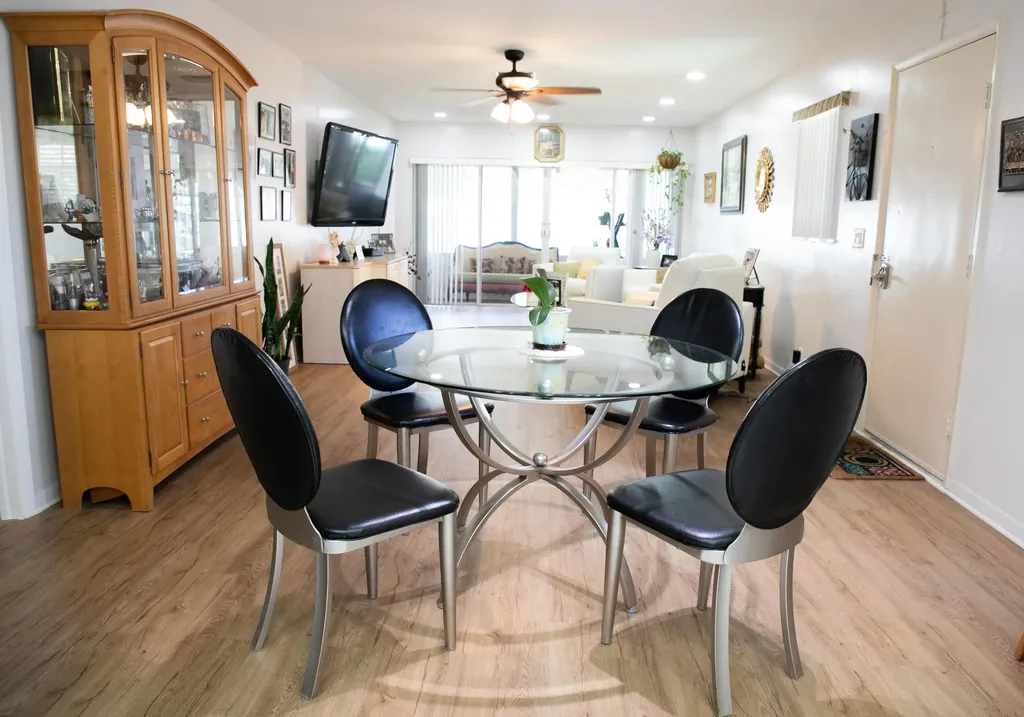 521 Sandpiper Circle Delray Beach FL 33445