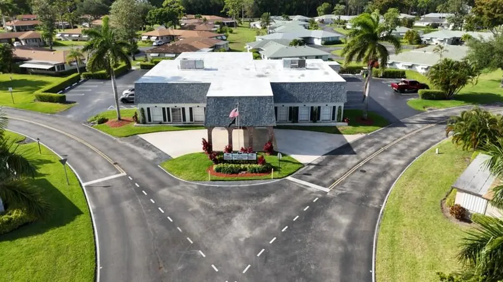 521 Sandpiper Circle Delray Beach FL 33445