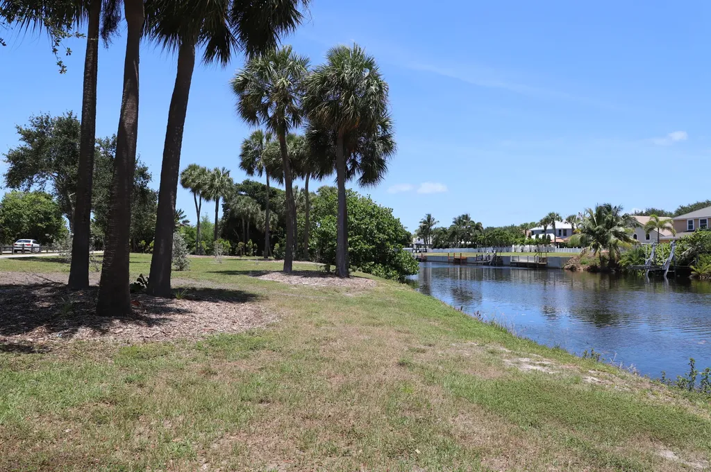 521 Sandpiper Circle Delray Beach FL 33445
